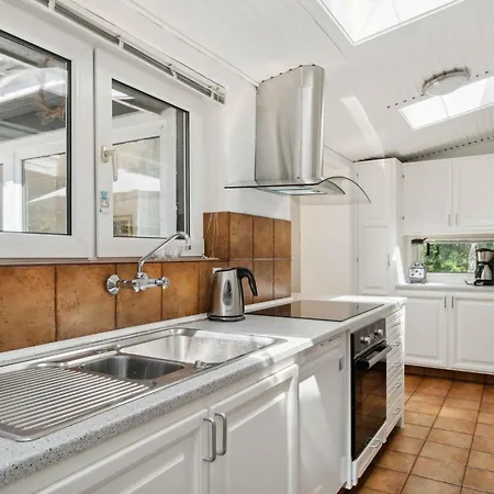 Holiday home Lovely Summer House With Sauna And Terrace *